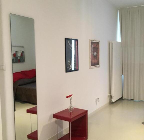 Monolocale Via Rasponi