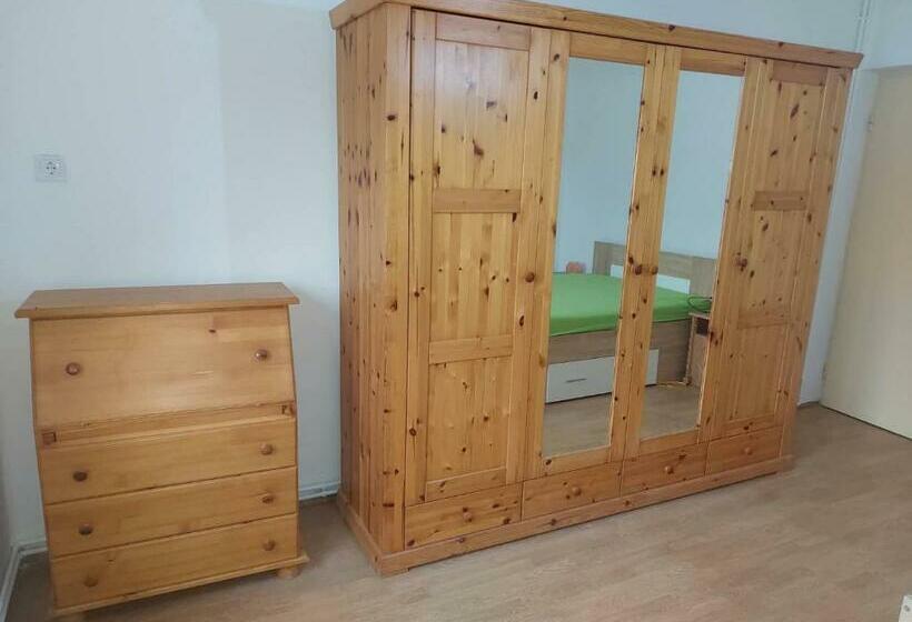 Schönes Ferienhaus Mit Grossem Pool 1200 M Zum Balaton