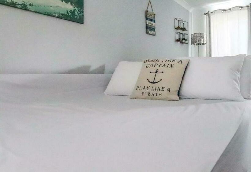 Sea Crest Retreat   Modern   2 Br   Sa   By The Sea