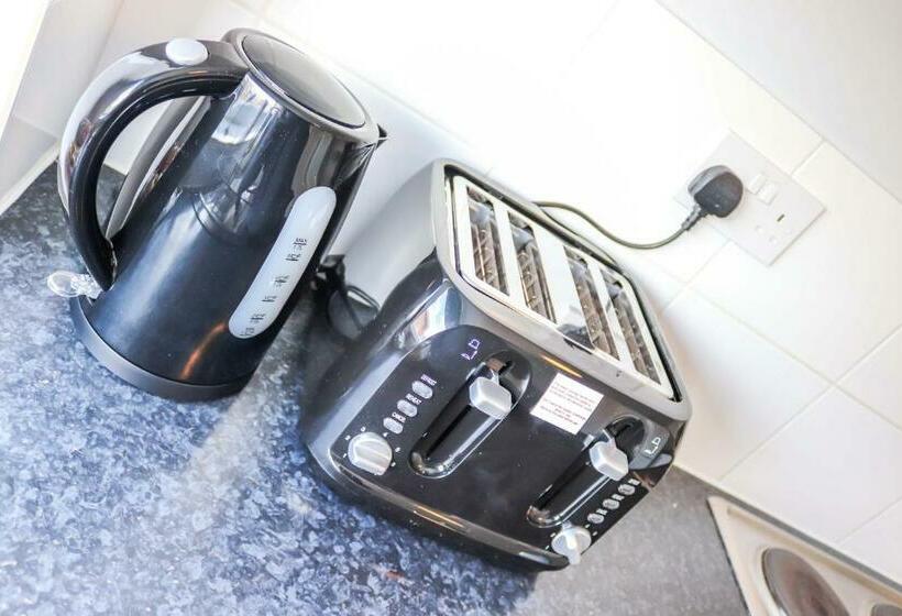 Sea Crest Retreat   Modern   2 Br   Sa   By The Sea