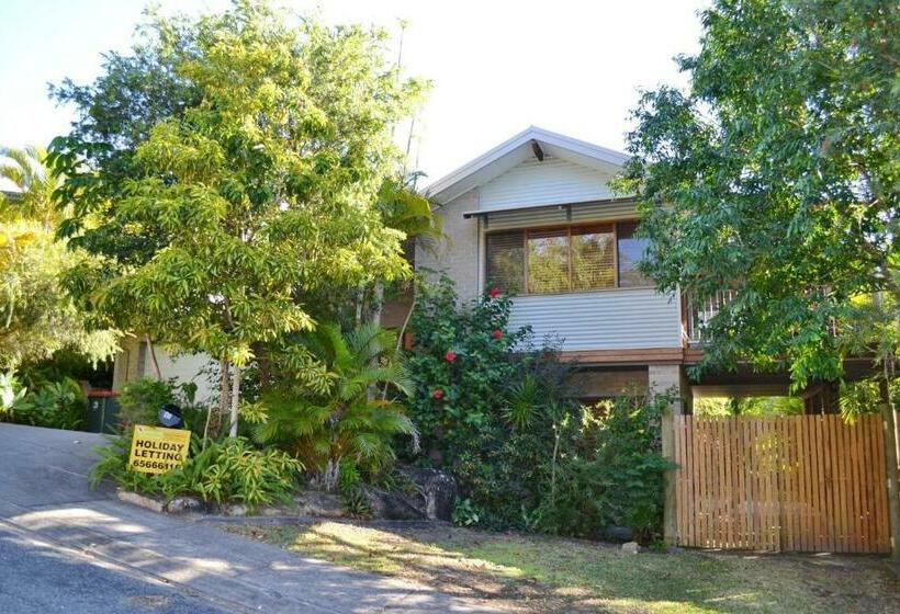 Amaroo   Bring Your Own Linen