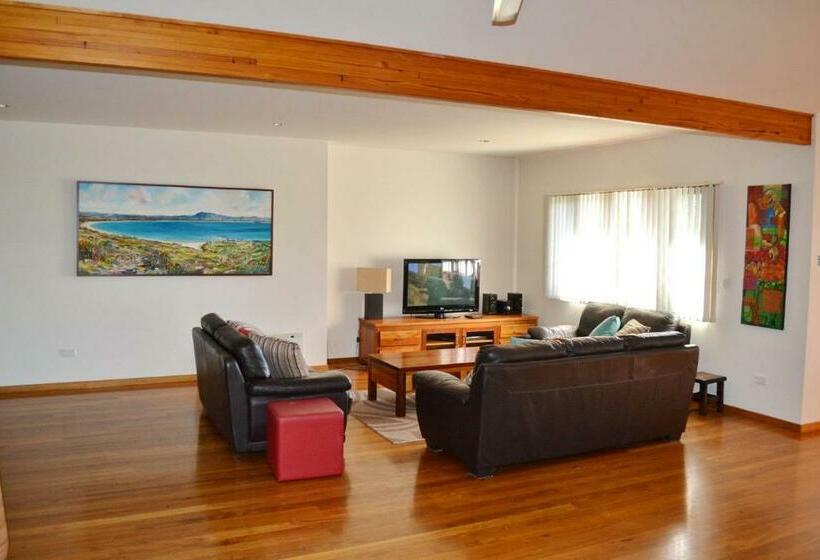 Amaroo Bring Your Own Linen