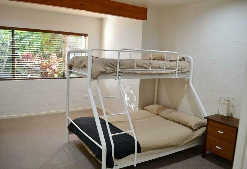 Amaroo   Bring Your Own Linen