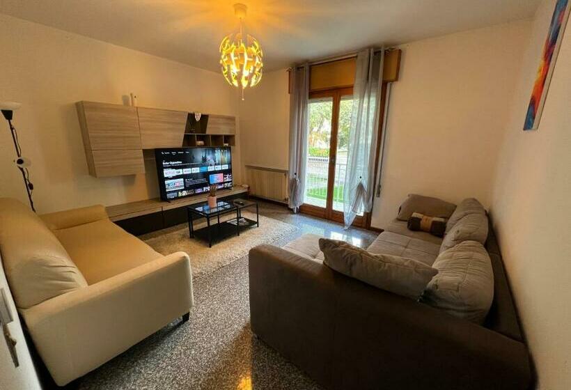 Appartamento Al Piano Terra Vicino All’aeroporto