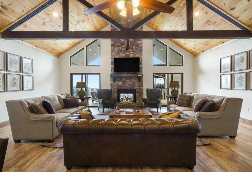 Beautiful Branson Lodge Close To All The Action