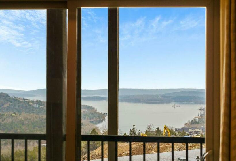 Beautiful Branson Lodge Close To All The Action