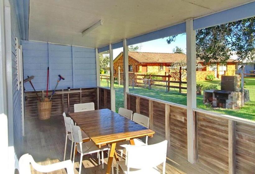 Bundi Hat Head   Bring Your Own Linen