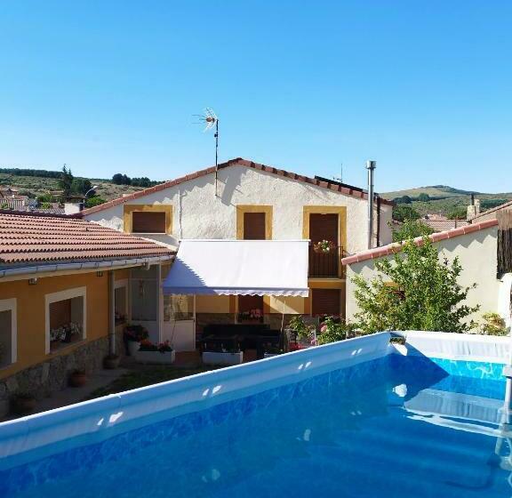 Casa Rural Los 7 Pinos De Gredos
