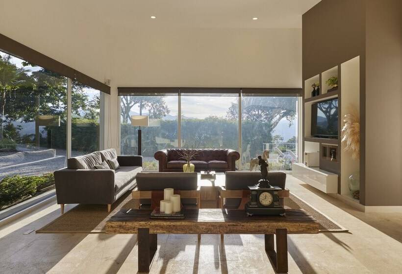 Deluxe Casa Tulkana Mountain Villa Roman