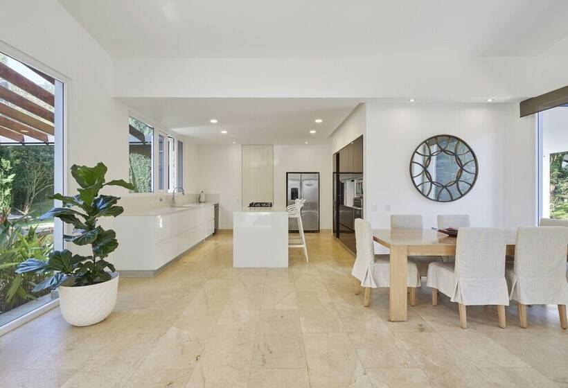 Deluxe Casa Tulkana Mountain Villa Roman