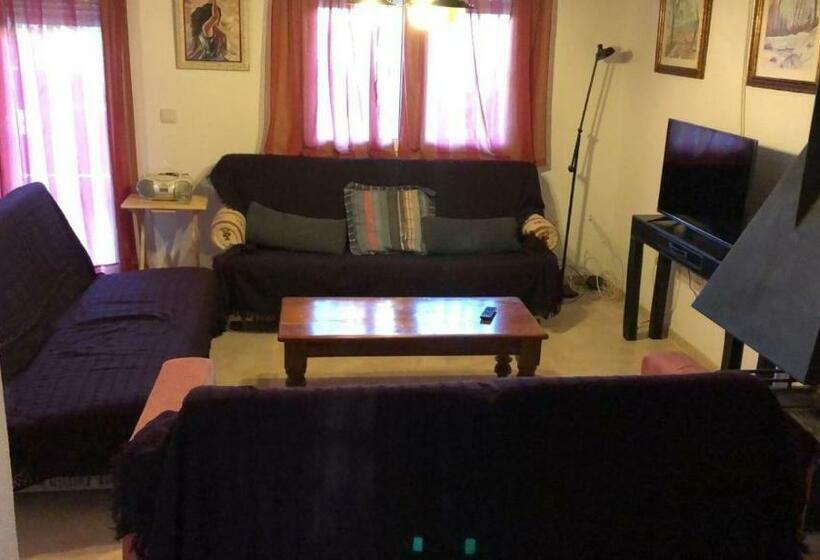 Espaciosa, Tranquila Y Junto A La Playa