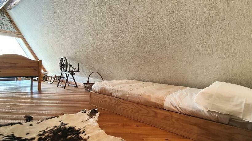 Hostdomus   Weekend Apartments