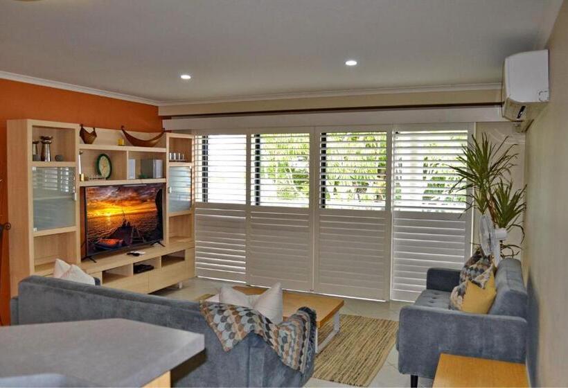 Jubilee Apartment 14