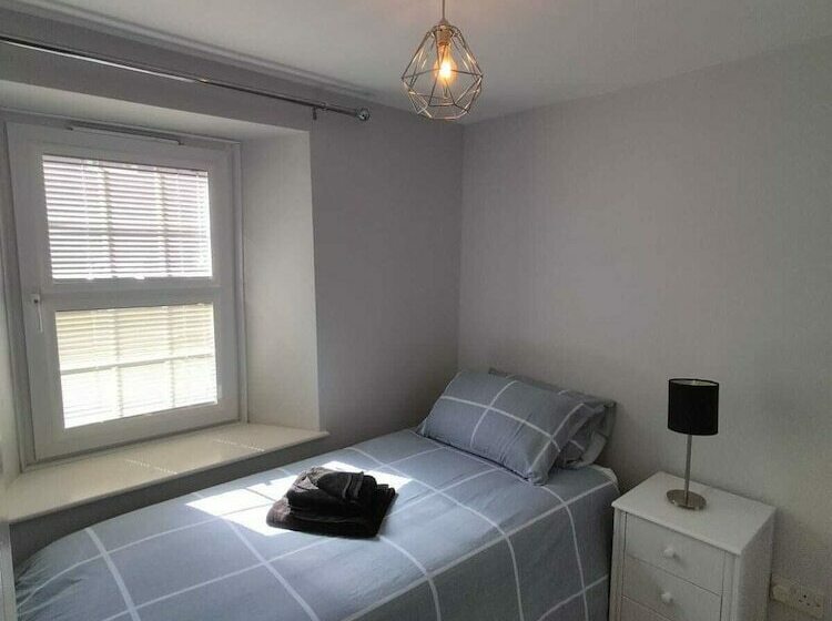 Lovely 2bed Apartment In Wincanton Somerset