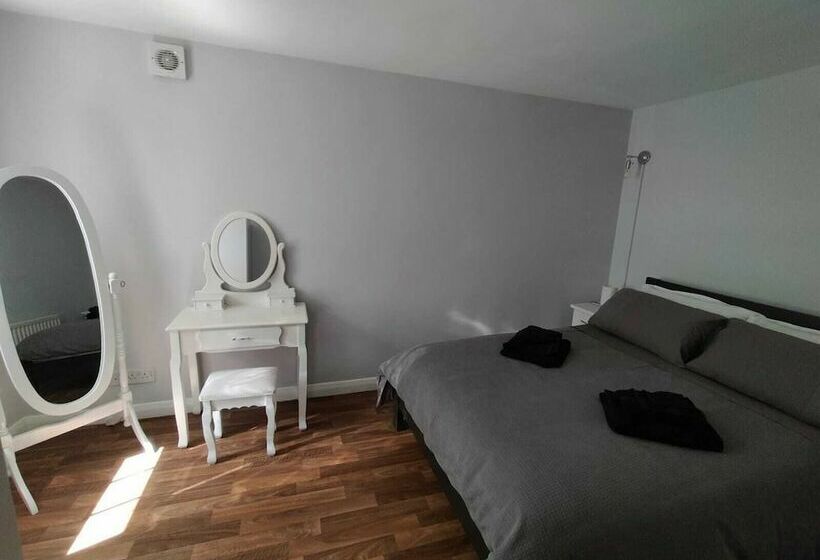 Lovely 2bed Apartment In Wincanton Somerset