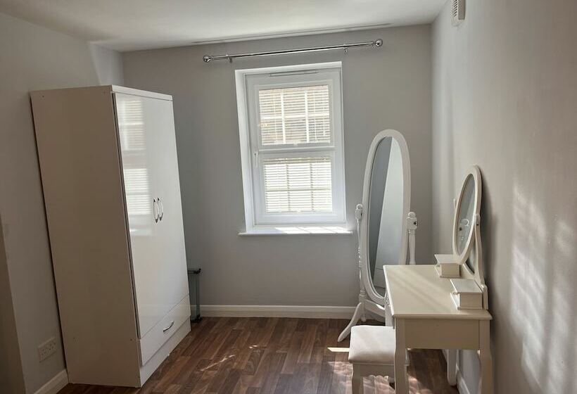 Lovely 2bed Apartment In Wincanton Somerset