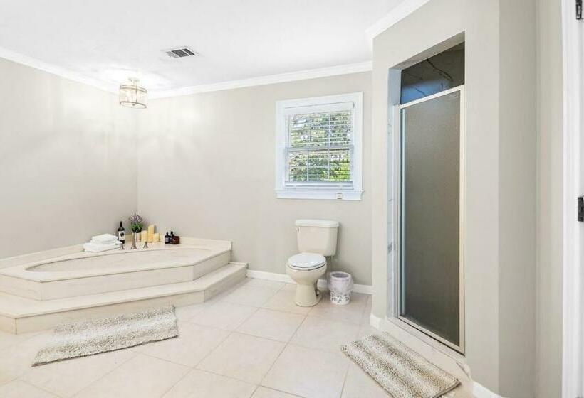 Lovely 5bed, 3 Fullbath ! 5min To Free Way I 85