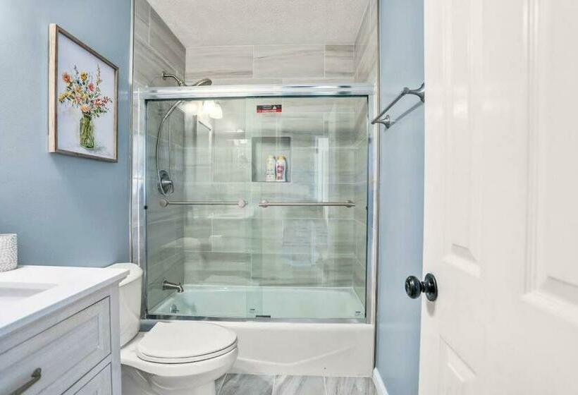 Lovely 5bed, 3 Fullbath ! 5min To Free Way I 85