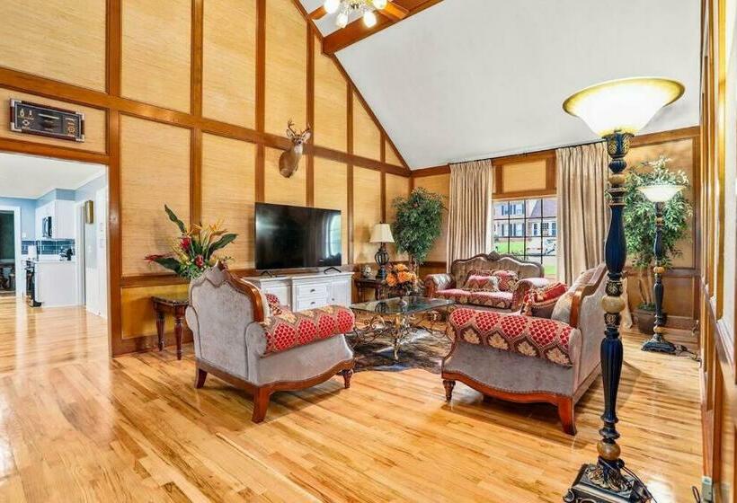 Lovely 5bed, 3 Fullbath ! 5min To Free Way I 85