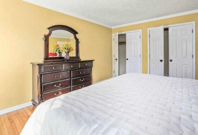 Lovely 5bed, 3 Fullbath ! 5min To Free Way I 85