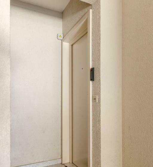 Luxe Apt With Parking & Garden In Wilrijk Antwerp