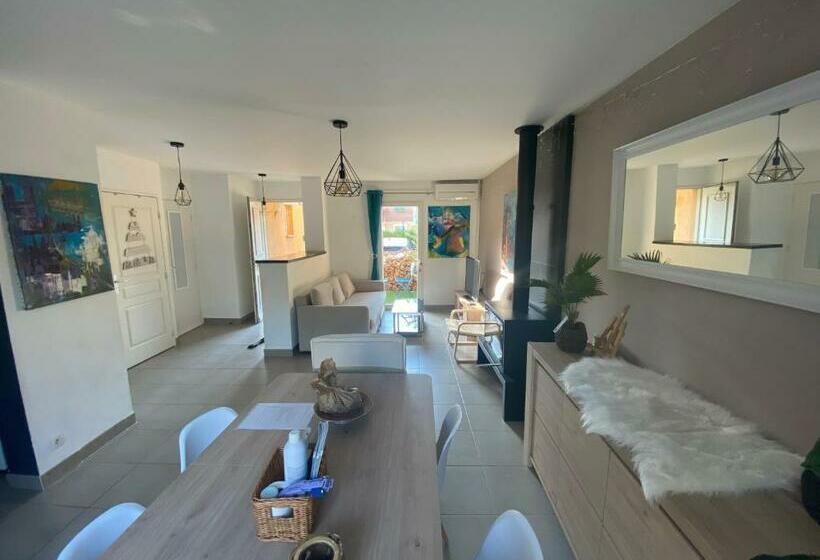 Maison Climatisée, Proche Plage Avec Jardin
