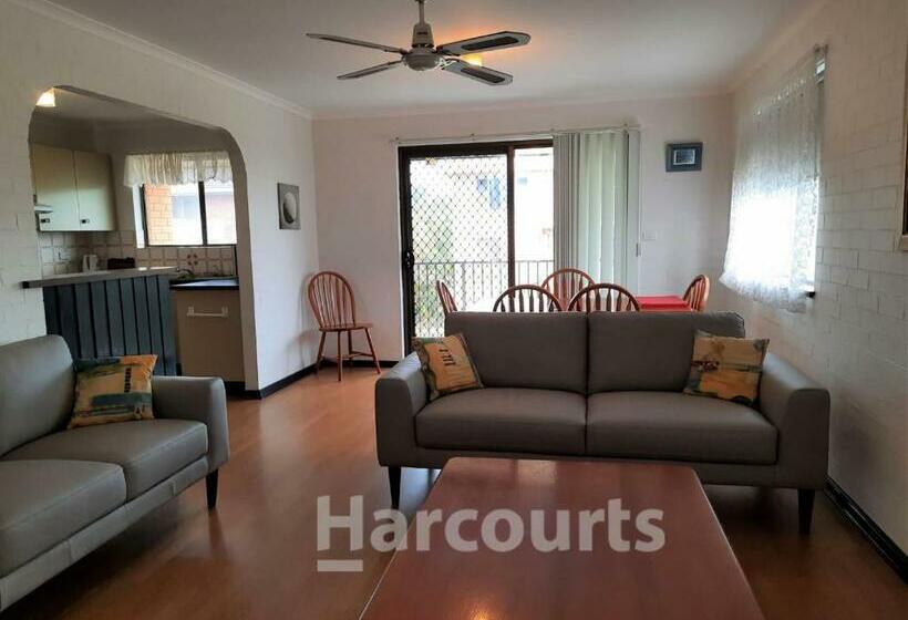 Quarterdeck 8 South West Rocks Bring Your Own Linen