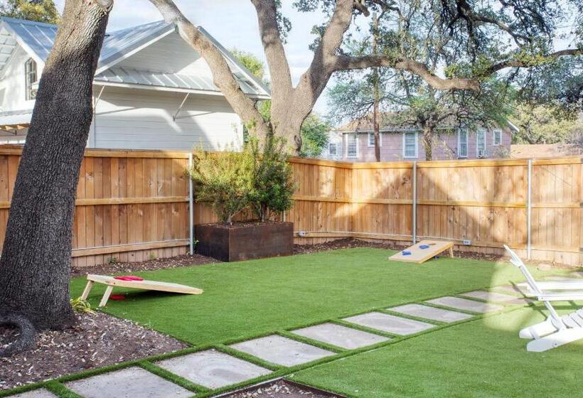 Ramsey By Avantstay Modern Character Home In Austin W/ Pool!