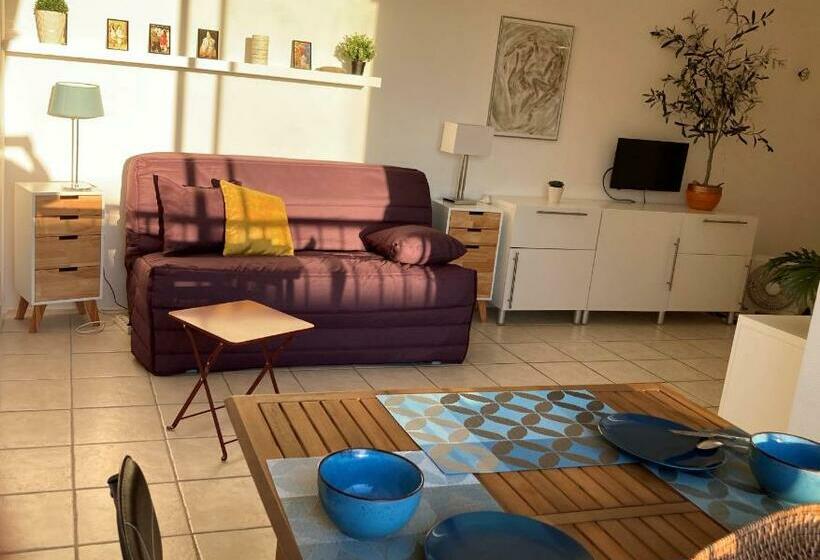 Studio ,parking , Plage