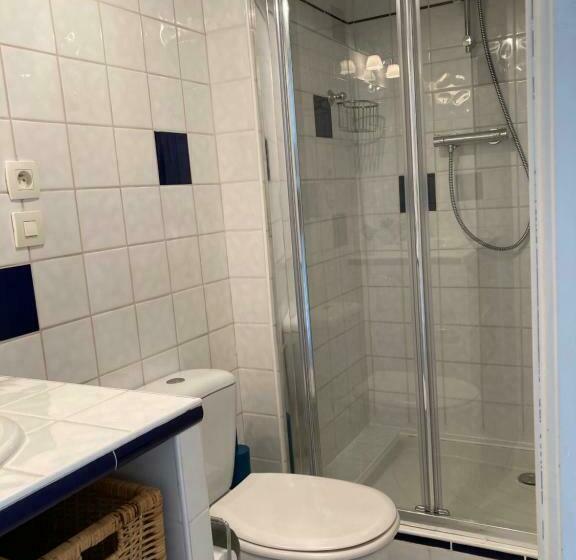 Studio ,parking , Plage