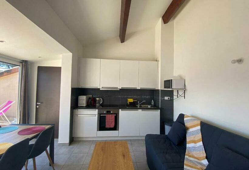 Superbe T2 Avec Terrasse Et à 10 Min Du Centre