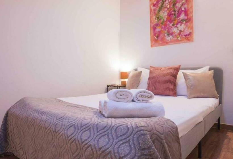 The Magic Place Dúplex Junto A La Catedral By Toledo Ap