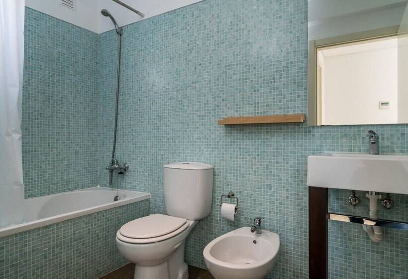 Beautiful Apartment With Terrace And A Pool