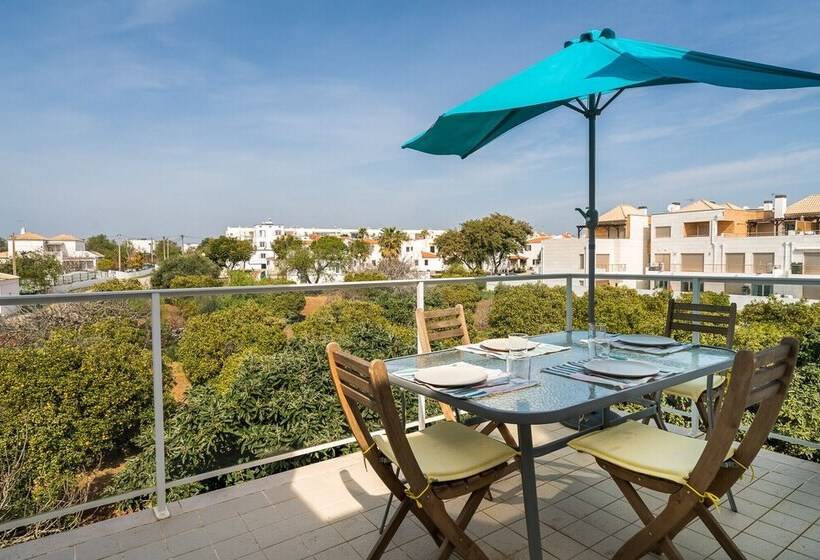 Beautiful Apartment With Terrace And A Pool