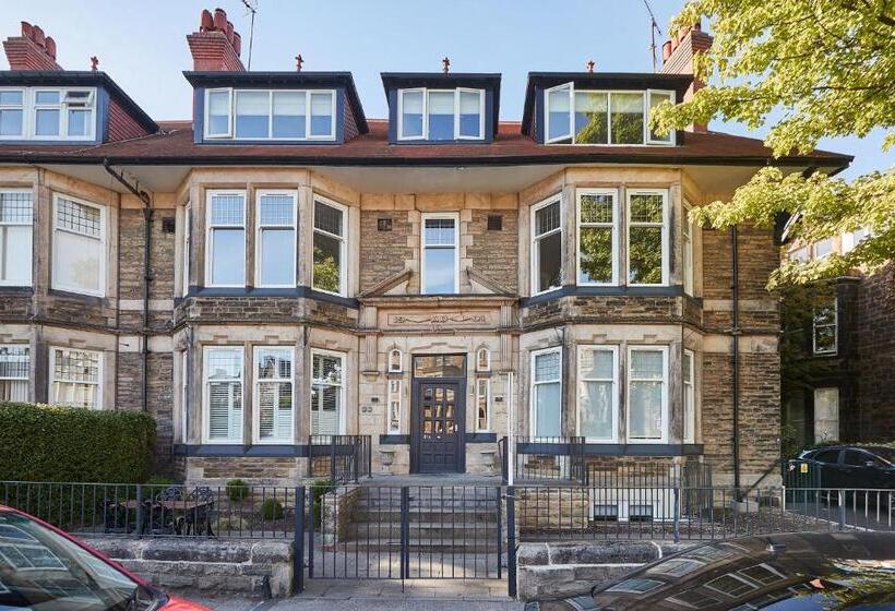 Host & Stay   The Loft @ The Regency