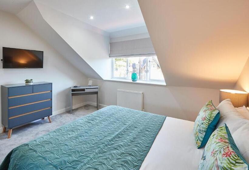 Host & Stay   The Loft @ The Regency