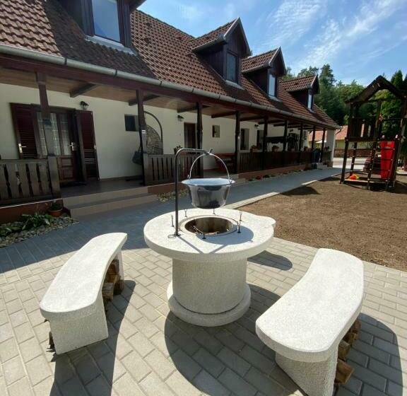 Huta Túra 42 Vendégház