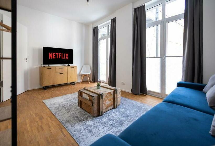 Ko Living   Gaming Suite Am Alten Markt   Altstadt   6p