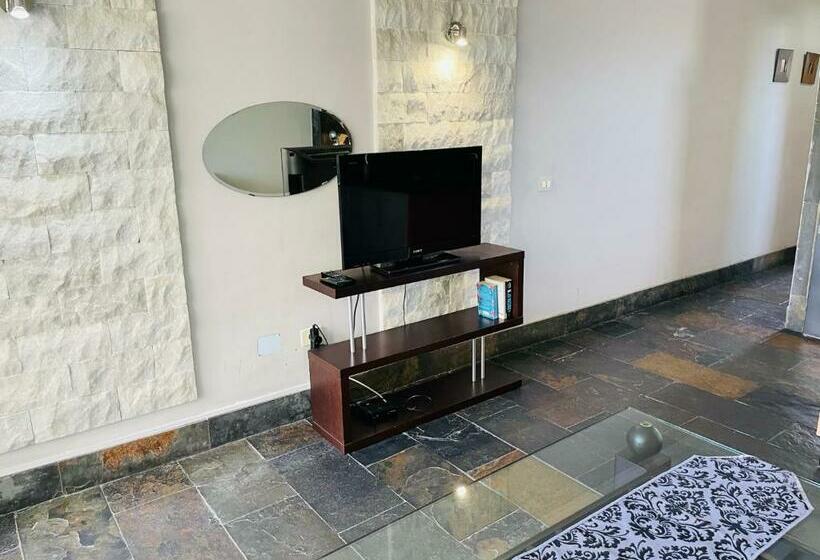 Lizards Lounge   Tanife Apartment Beim Yumbo