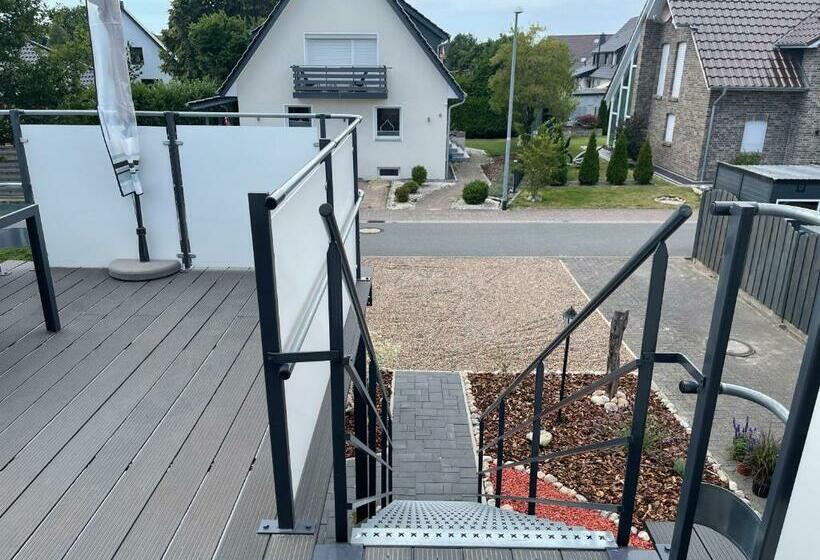 Moderne Ferienwohnung In Spaden / Wasserski / Badesee