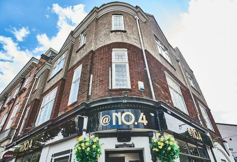 No4 Apartment Birkdale Village