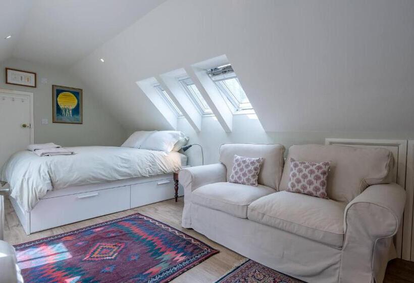 Poplar Farm Cartlodge, Earl Soham