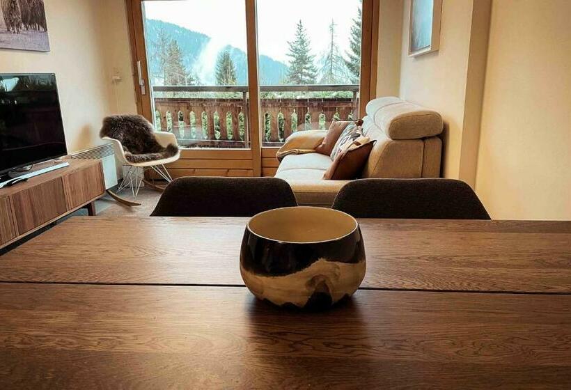 Charming Ski & Golf Retreat In Verbier