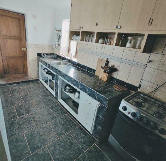 San Blas: Warm And Bright House With A Great View!