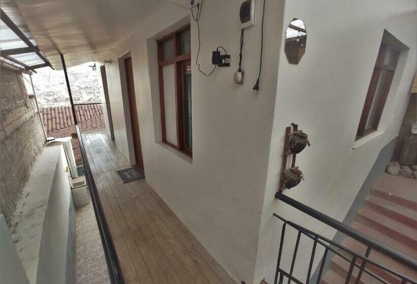 San Blas: Warm And Bright House With A Great View!