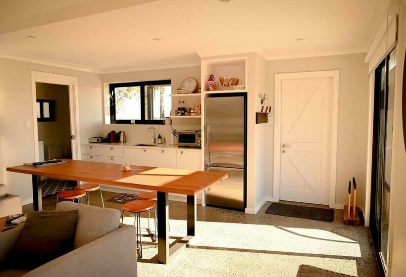 Farm Stay Home, Pet Friendly, In Southern Highlands