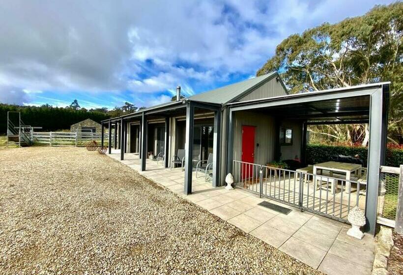 Farm Stay Home, Pet Friendly, In Southern Highlands