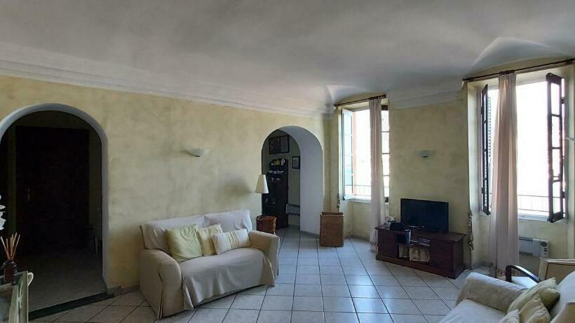 Trilocale Mentone Vista Mare