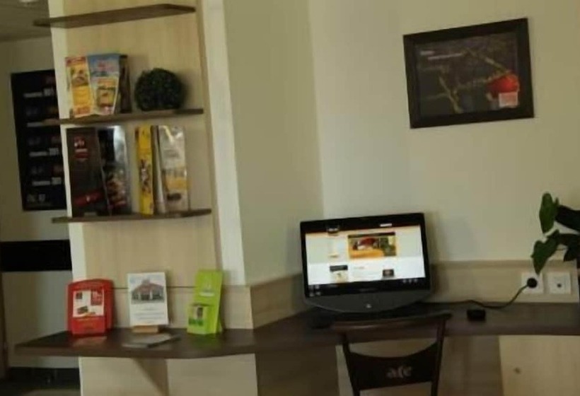 فندق Ace Hôtel Châteauroux Déols