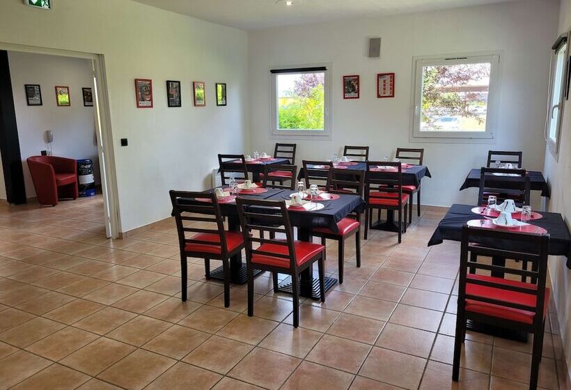 Enzo Hotels Chartres Mainvilliers By Kyriad Direct